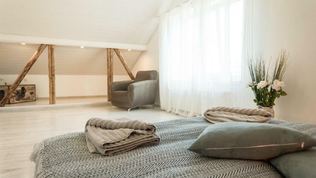 Best Stay- Paernu With Garden Exterior foto